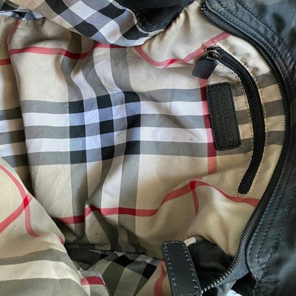 Burberry Purse Authentic - Picture 10 of 11